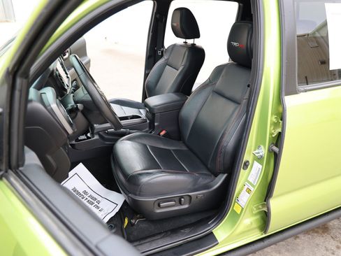 Used 2022 Toyota Tacoma TRD Pro image 34