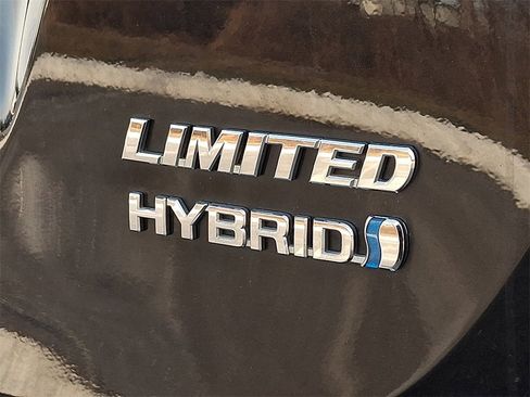 Certified 2017 Toyota RAV4 Limited image 30