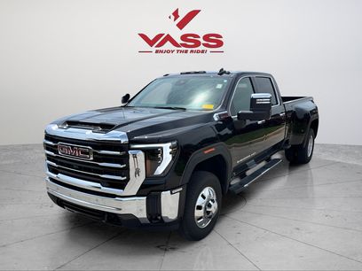 Used 2025 GMC Sierra 3500 SLT w/ SLT Premium Package