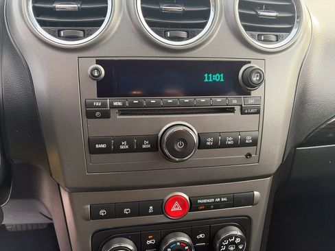 Used 2014 Chevrolet Captiva Sport LS image 24