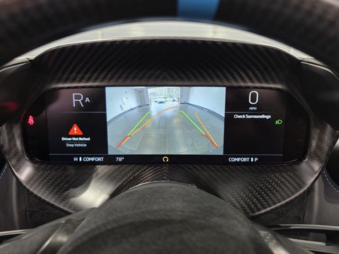 Used 2024 McLaren 750S Spider RWD image 17