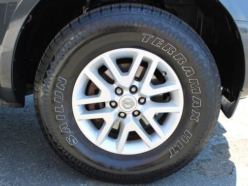 Used 2014 Nissan Frontier SV w/ SV Value Truck Package image 15