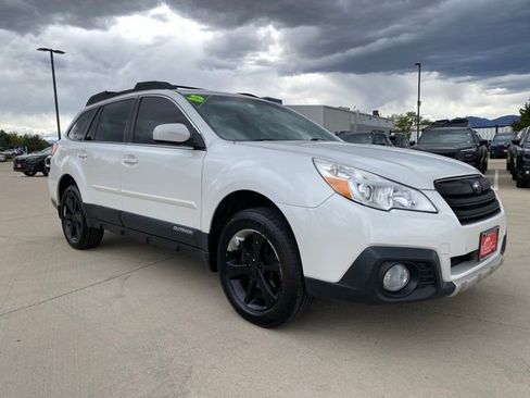 Used 2013 Subaru Outback 2.5i Limited w/ Moonroof Pkg AWD/4WD image 7