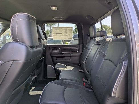 New 2026 RAM 2500 Laramie AWD/4WD image 13