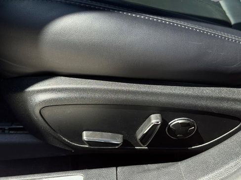 Used 2019 Lincoln MKZ Reserve FWD image 23