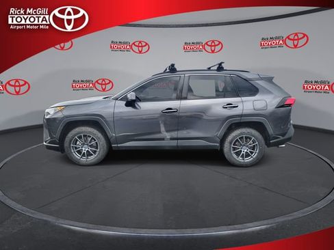 Used 2019 Toyota RAV4 LE w/ Carpet Mat Package image 5