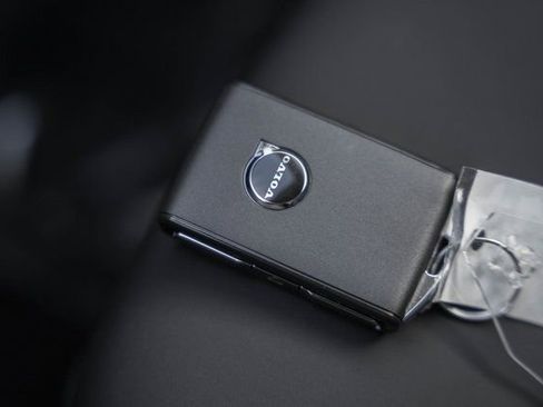 New 2026 Volvo XC60 B5 Plus w/ Protection Package Premier image 41