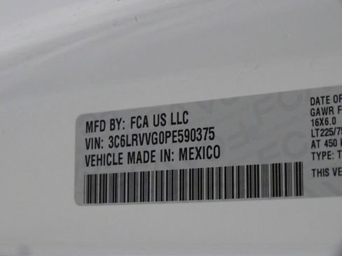 Used 2023 RAM ProMaster 2500 image 19