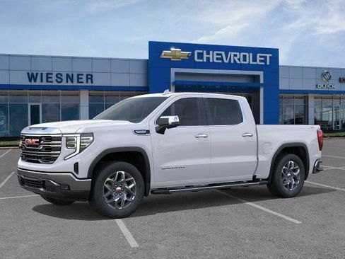 New 2026 GMC Sierra 1500 SLT image 2
