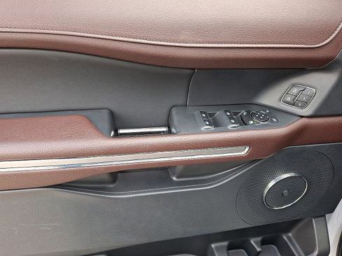 Certified 2024 Ford Expedition Limited image 13