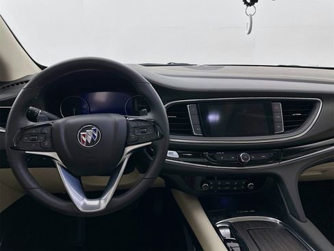 Used 2024 Buick Enclave Avenir w/ Avenir Technology Package image 25