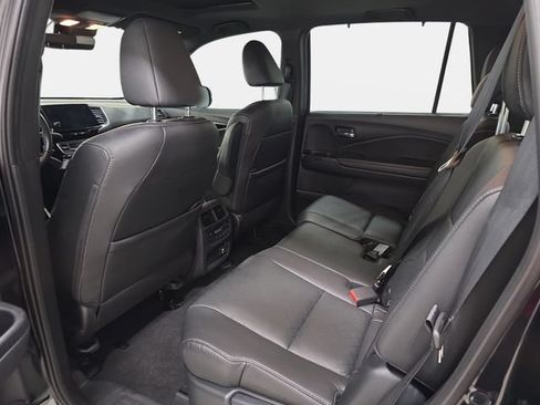 Used 2019 Honda Passport Touring image 12