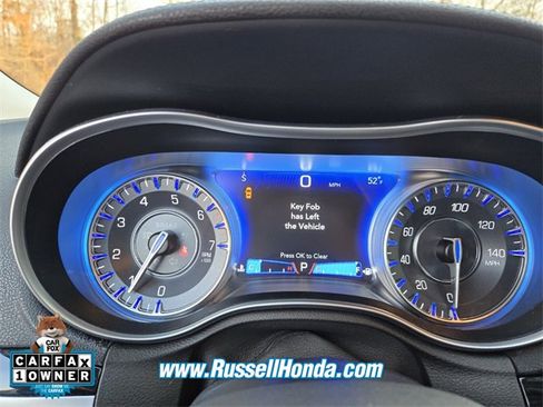 Used 2023 Chrysler 300 Touring L image 22