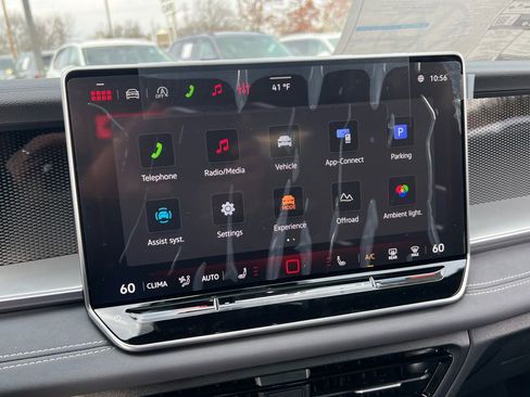 New 2026 Volkswagen Tiguan SE R-Line AWD/4WD image 23