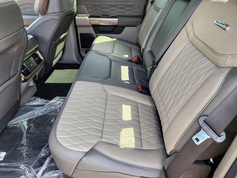 New 2026 Ford F350 Platinum w/ Platinum Plus Package AWD/4WD image 15