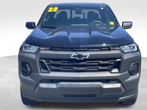 Used 2023 Chevrolet Colorado W/T w/ WT Convenience Package II RWD image 9