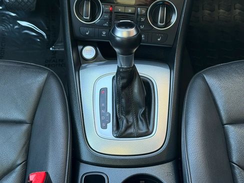 Used 2016 Audi Q3 2.0T Prestige w/ Prestige Package AWD/4WD image 28