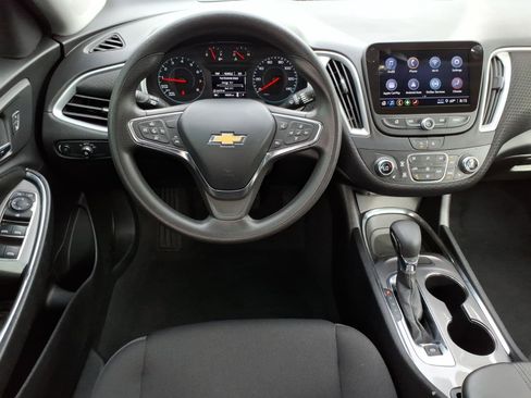 Used 2023 Chevrolet Malibu LT image 17
