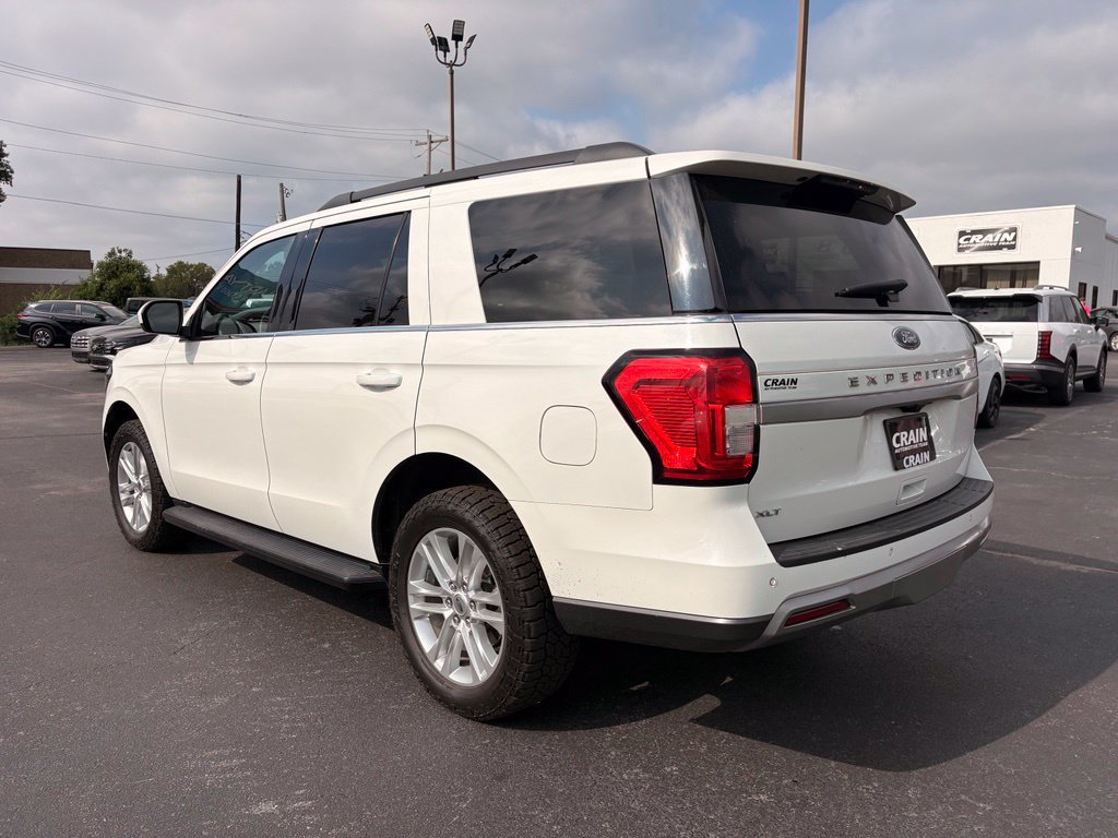 Used 2024 Ford Expedition XLT AWD/4WD image 5