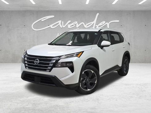Used 2024 Nissan Rogue SV FWD image 1