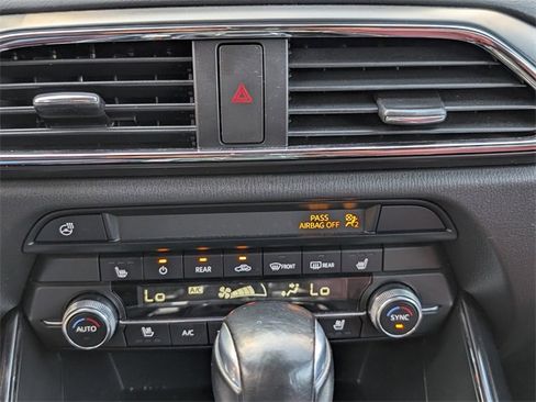 Certified 2022 MAZDA CX-9 Carbon Edition image 18