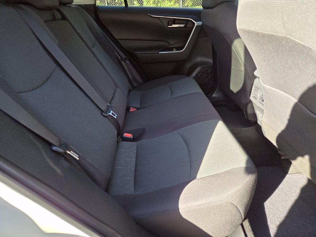 Certified 2024 Toyota RAV4 XLE w/ Convenience Package FWD image 17