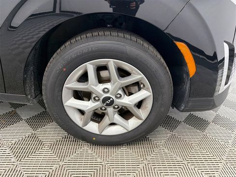 Used 2024 Kia Soul LX w/ Option Group 015 image 13