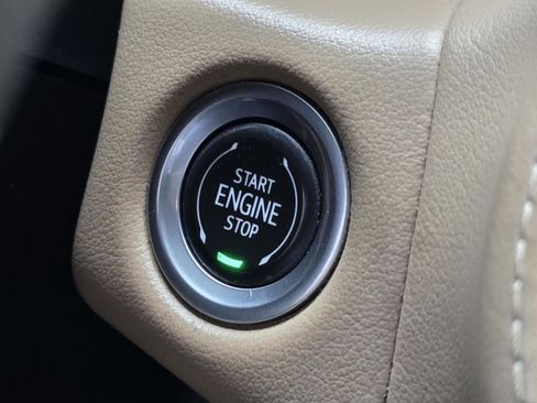 Used 2021 Chevrolet Tahoe Premier image 23