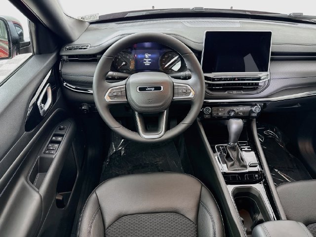 New 2026 Jeep Compass Latitude AWD/4WD image 20