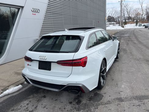 Used 2025 Audi RS 6 performance image 28