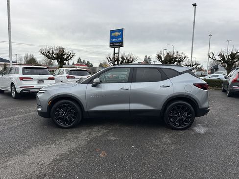 Used 2024 Chevrolet Blazer LT w/ Sound & Technology Package image 2