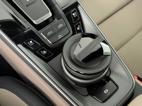 New 2026 Porsche 911 Carrera 4S image 33