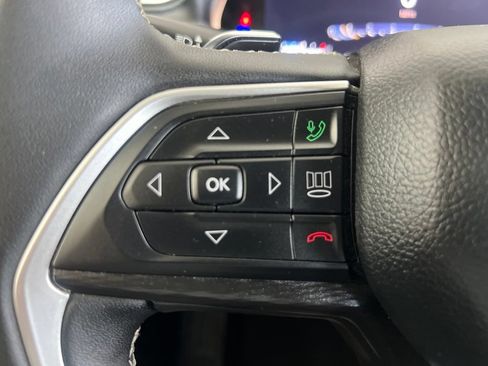 Used 2023 Jeep Grand Cherokee L Laredo AWD/4WD image 59