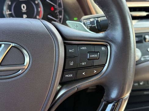 Used 2021 Lexus ES 250 w/ Premium Package image 22