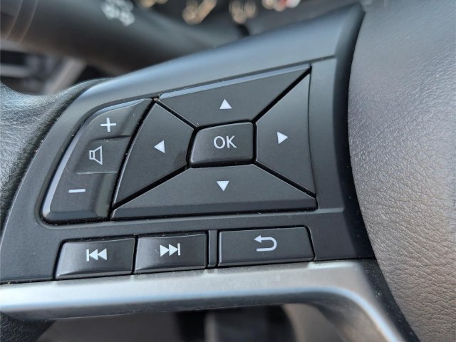 Used 2024 Nissan Altima 2.5 SV FWD image 21
