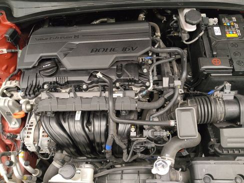 Used 2023 Hyundai Elantra SE w/ Cargo Package FWD image 30