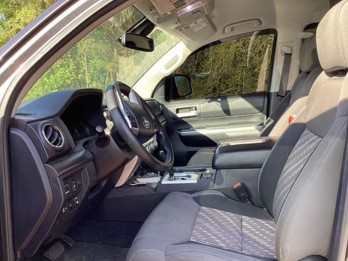 Used 2018 Toyota Tundra SR5 w/ TRD Sport Package image 9