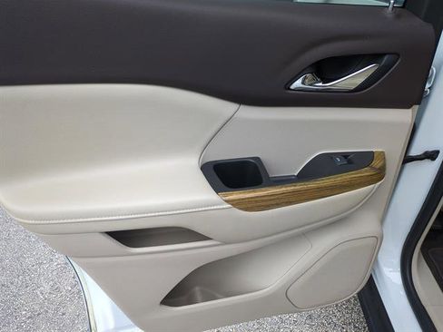 Used 2019 GMC Acadia Denali image 48