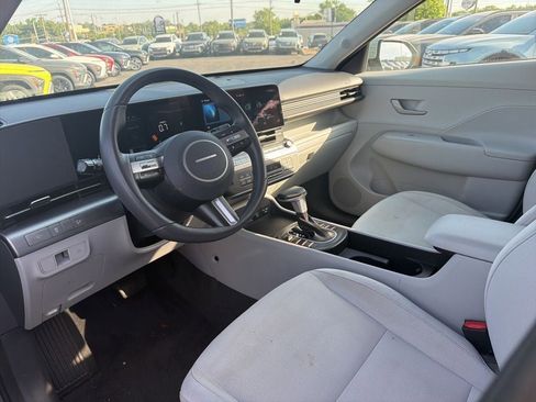 Used 2025 Hyundai Kona SEL FWD image 14