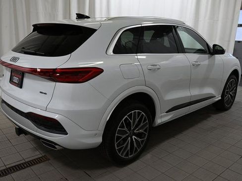 Used 2025 Audi Q5 Premium Plus w/ Premium Plus AWD/4WD image 13