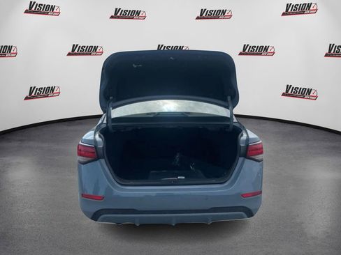 Used 2024 Nissan Sentra SV w/ SV Premium Package image 9