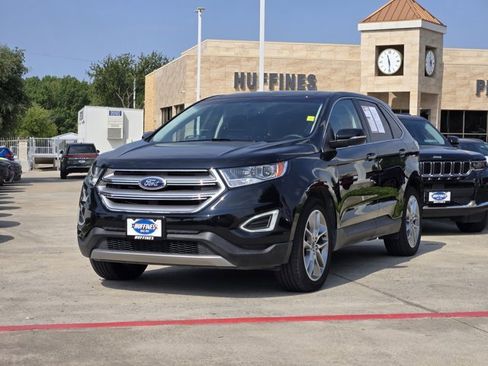 Used 2018 Ford Edge Titanium w/ Equipment Group 301A image 3