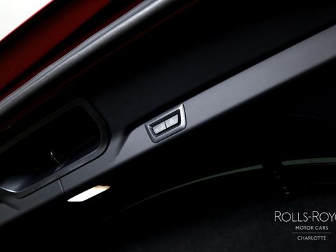 Certified 2025 Rolls-Royce Cullinan AWD/4WD image 26