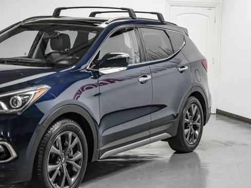 Used 2018 Hyundai Santa Fe Sport image 8