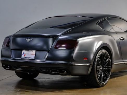 Used 2016 Bentley Continental GT image 12