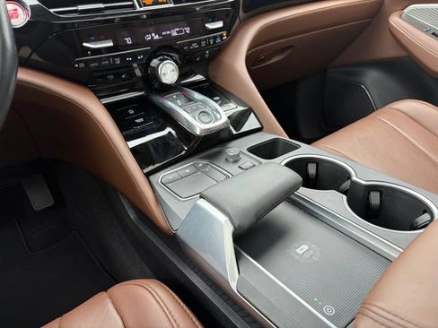 Used 2023 Acura MDX SH-AWD w/ Technology Package image 30