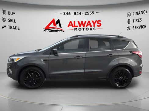 Used 2018 Ford Escape SE FWD image 25