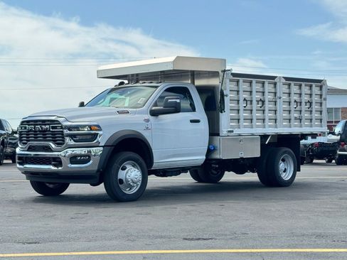 New 2026 RAM 4500 Tradesman w/ Chrome Appearance Group image 3