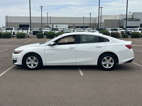 Certified 2024 Chevrolet Malibu LT FWD image 2