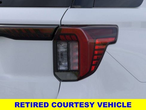 New 2026 Ford Explorer Active w/ Active Comfort Package image 21